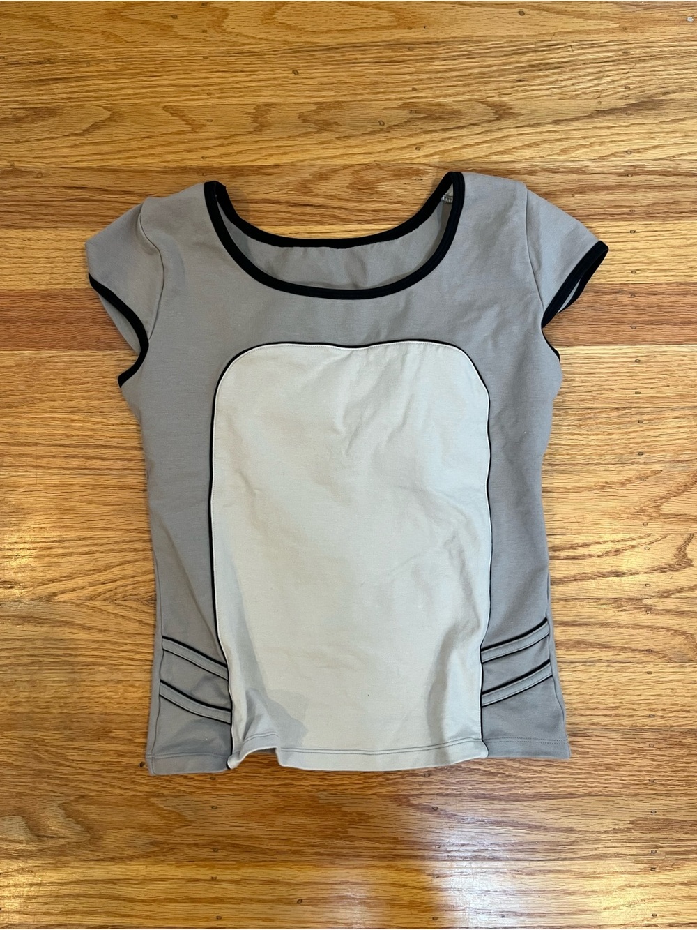 Women's Gray and Cream Short Sleeve Top